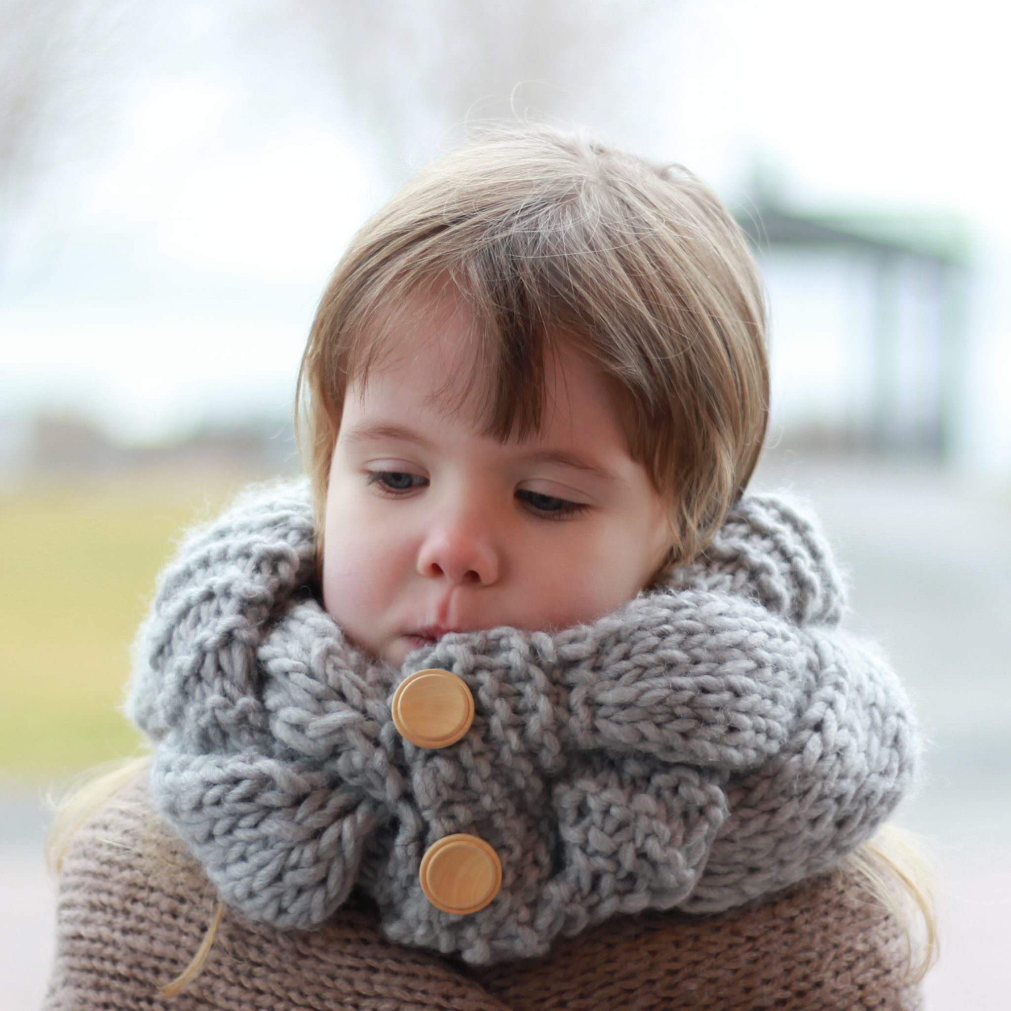 Freeda Cowl / neck warmer - Knitting pattern - The Easy Design
