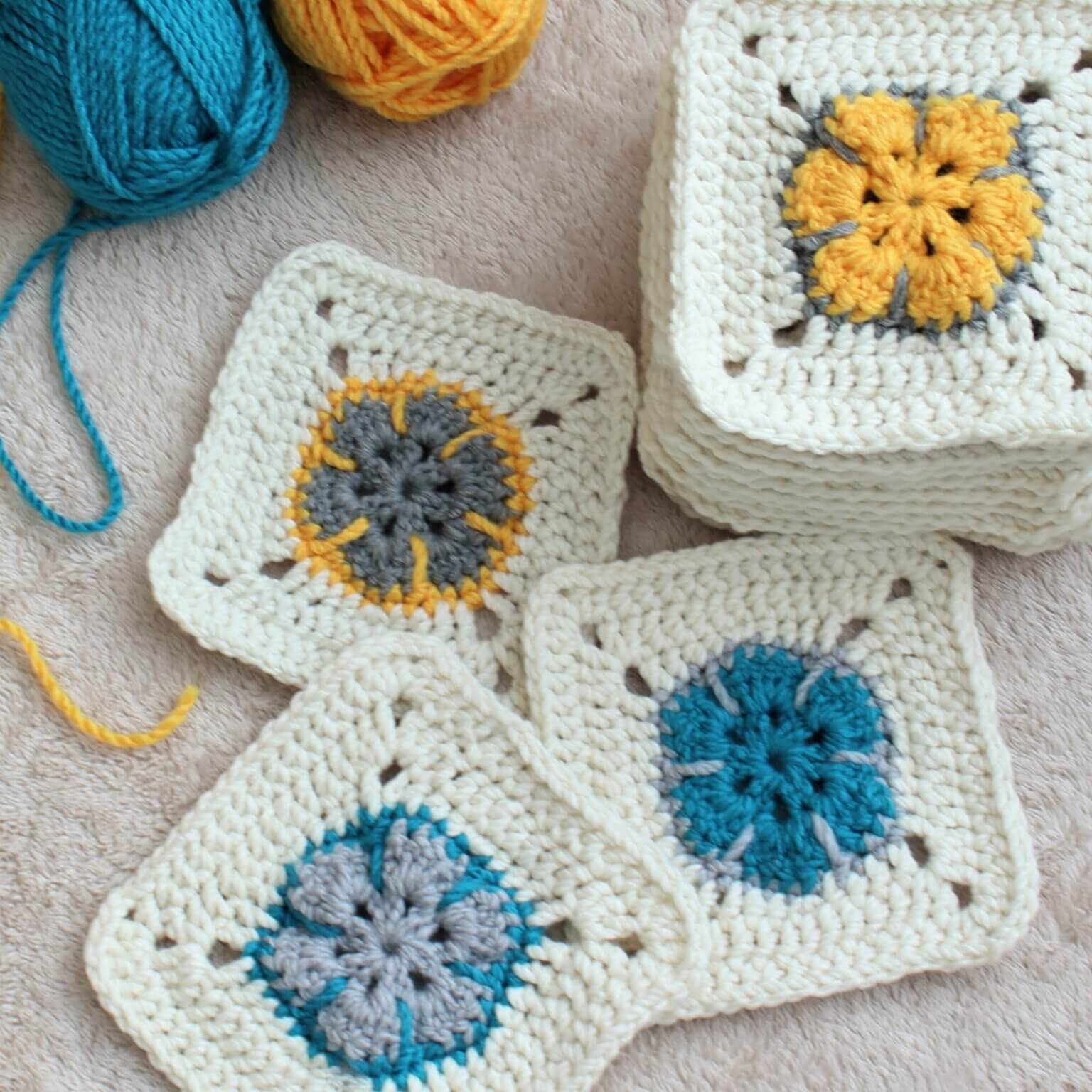 FLOWER Squares - Crochet Pattern - The Easy Design